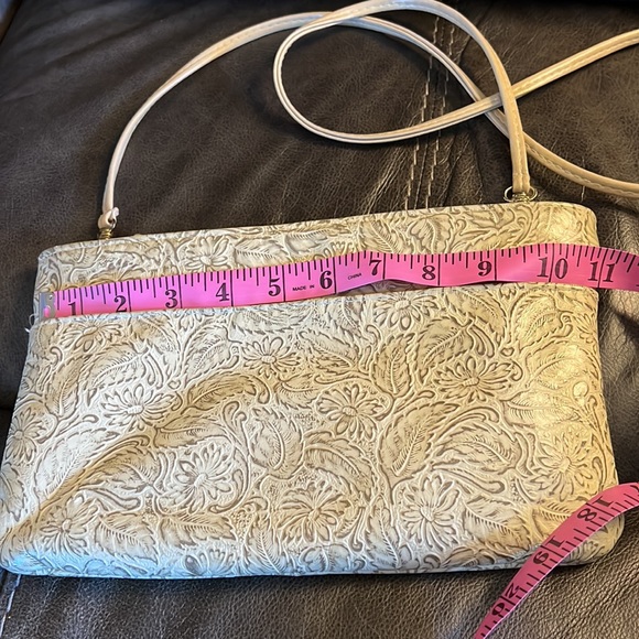 Dove Cream Handbag - Picture 6 of 7